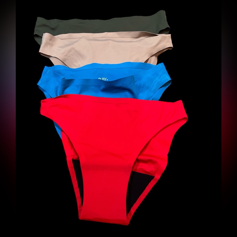 (4) Ruby Love Period Underwear (M)